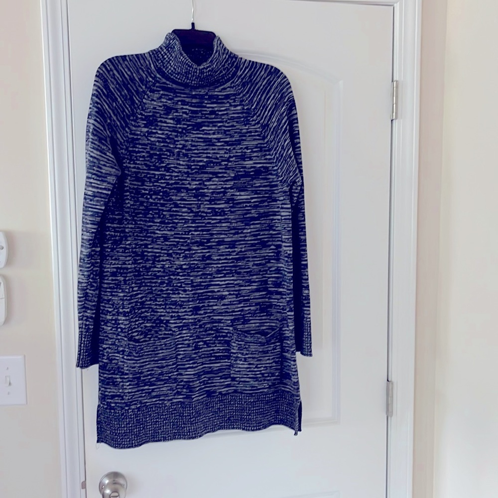 Tunic sweater Like new!